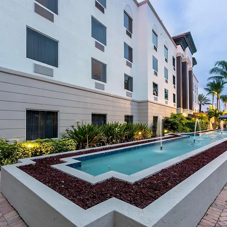 Hampton Inn & Suites Wellington-2